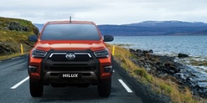 HILUX 2.4L 4X4 MT