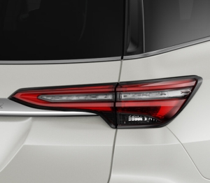 FORTUNER LEGENDER 2.4AT 4X2