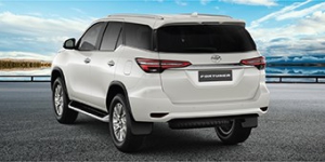 FORTUNER 2.4AT 4X2