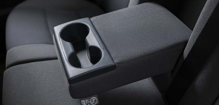 Tựa tay cho hành khách phía sau